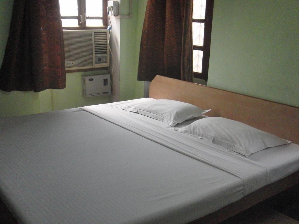 Shivakashi Guest House Βαρανάσι Δωμάτιο φωτογραφία